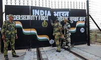 India dan Pakistan berdebat tentang masalah perdagangan perbatasan