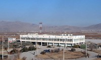 Kaum pembangkang Afghanistan menyerang bandara udara Kabul