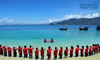 Pengurus Besar Federasi Wanita Vietnam mengadakan program “Berjalan seperjalanan dengan laut dan pulau kampung halaman"