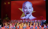 Presiden Ho Chi Minh-sumber ilham yang tak habis-habisnya bagi kreasi kesenian