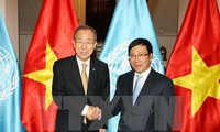 Pembukaan pameran foto tentang hubungan Vietnam-PBB