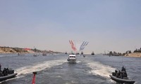 Mesir meresmikan Terusan Suez baru