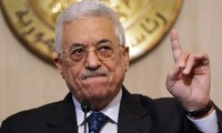 Presiden Palestina, Mahmoud Abbas melakukan pertemuan dengan pemimpin faksi oposisi Israel