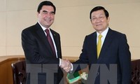 Presiden Vietnam, Truong Tan Sang melakukan pertemuan bilateral dengan pimpinan negara-negara