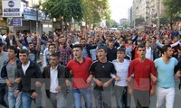 Demonstrasi memprotes Presiden Erdogan setelah kasus serangan bom