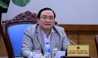 Deputi PM Hoang Trung Hai membimbing konferensi evaluasi instansi sumber daya alam, lingkungan hidup