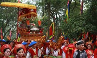 Banyak aktivitas dalam kerangka Hari Haul Cikal Bakal Bangsa Raja Hung-Pesta Kuil Raja Hung 2016