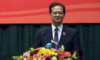 Mantan PM Nguyen Tan Dung melakukan kontak dengan para pemilih kota Hai Phong