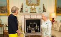 Ibu Theresa May resmi dilantik menjadi PM Inggris dan mengumumkan kabinet baru