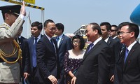 PM Nguyen Xuan Phuc meninggalkan Beijing mengunjungi Zona Administrasi Khusus Hong Kong (Tiongkok)