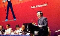 Pertemuan internasional ke-18 Partai-Partai Komunis dan Buruh dibuka di kota Hanoi