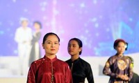 Pembukaan Festival ke- 4  "Busana Ao Dai Vietnam”  di kota Ho Chi Minh, Vietnam Selatan