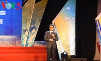 Deputi PM Vu Duc Dam menghadiri upacara penyampaian gelar Sao Khue (Bintang Kaki) 2017