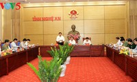 Presiden Tran Dai Quang melakukan temu kerja dengan pimpinan provinsi Nghe An
