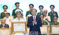 Presiden Tran Dai Quang menghadiri upacara penyampaian Penghargaan Ho Chi Minh tentang Ilmu Pengetahuan dan Teknologi