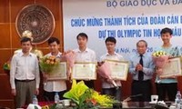 Pelajar Vietnam memperoleh 5 medali perak dalam Olympiade Informatika Asia 2017