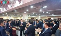 Presiden Tran Dai Quang menemui komunitas orang Vietnam di Federasi Rusia