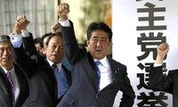 Persekutjan yang berkuasa pimpinan PM Jepang, Shinzo Abe mencapai keunggulan besar menjelang pemilu