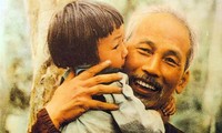 Ho Chi Minh-Pemimpin yang lugas, mencintai perdamaian dan sepenuh hati demi bangsa di mata sahabat-sahabat internasional