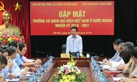 Mengembangkan peranan jembatan penghubung persahabatan dan kerjasama  dari Perwakilan-Perwakilan Viet Nam di luar negeri