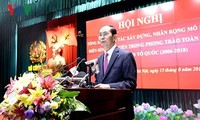 Presiden Tran Dai Quang menghadiri konferansi tipikal maju dalam gerakan seluruh rakyat membela keamanan Tanah Air