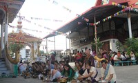 Menguak tabir pesta Ooc Phan Xa- Ciri yang indah dalam budaya kepercayaan warga Laos