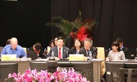 Deputi PM, Menlu Pham Binh Minh menghadiri Konferensi Menteri Menlu dan Menteri Ekonomi APEC