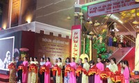 Pameran dan pertunjukan kesenian sehubungan dengan peringatan ulang tahun ke-100 terbentuk dan berkembangnya seni opera klasik Cai Luong