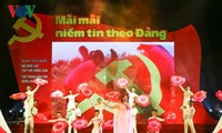 Program kesenian “Kepercayaan untuk selama-lamanya kepada Partai Komunis”