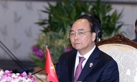 Primer ministro de Vietnam asiste a 35 Cumbre de Asean