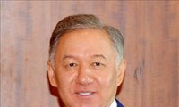 Ketua Majelis Rendah Republik Kazakhstan, Nurlan Nigmatulin memulai kunjungan resmi di Viet Nam