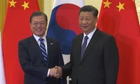 Presiden Tiongkok, Xi Jinping menerima Presiden Republik Korea, Moon Jae-in