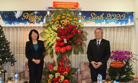 Wakil Presiden Dang Thi Ngoc Thinh Mengucapkan Selamat Hari Natal bagi Asostiasi Protestan Viet Nam (Viet Nam Selatan)