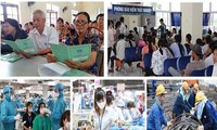 Menjamin Jaring Pengaman Sosial: Titik Cerah Viet Nam pada 2021
