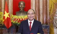 Presiden Nguyen Xuan Phuc Tugaskan Kantor Presiden Negara Pada Awal Tahun Baru