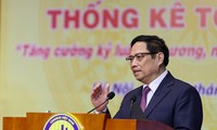 PM Pham Minh Chinh: Menggunakan secara Efektif Data Statistik untuk Menetapkan Kebijakan
