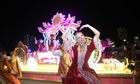 Karnaval Jalanan Sun Fest Buka Musim Panas yang Bergelora di Kota Da Nang