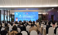 Forum Ekonomi Vietnam ke-5: “Ekonomi Vietnam 2023: Menstabilkan Ekonomi Makro, Memastikan Keseimbangan Besar, dan Mengatasi Tantangan dengan Teguh”