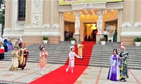 Menggugah Minat Penonton untuk Seni Tradisional di Kota Ho Chi Minh
