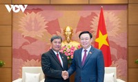 Ketua MN Vuong Dinh Hue Terima Wakil Ketua Parlemen Laos, Khambay Damlath
