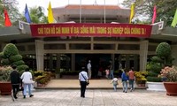 Ribuan Wisatawan Berziarah kepada Kuil Pemujaan Presiden Ho Chi Minh di Provinsi Tra Vinh