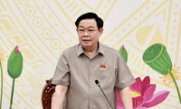 Ketua MN Vuong Dinh Hue Lakukan Temu Kerja dengan Pimpinan Provinsi Soc Trang