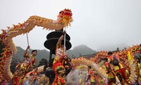 Pembukaan Festival Pagoda Huong Musim Semi 2024