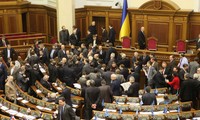 Ukraine parliament approves sanctions against Russia