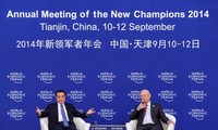Vietnam attends 2014 Summer Davos Forum