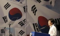 South Korean President leaves door open for talks with North Korea 