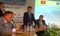 Vietnam, Hungary enhances economic and trade ties 