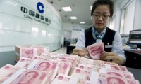 US lawmakers condemn China for swaying currency 