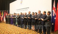 East Asia Summit focuses on boosting regional economic growth 