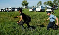 Europe immigrant crisis: Croatia closes 7 out of 8 border gates with Serbia 